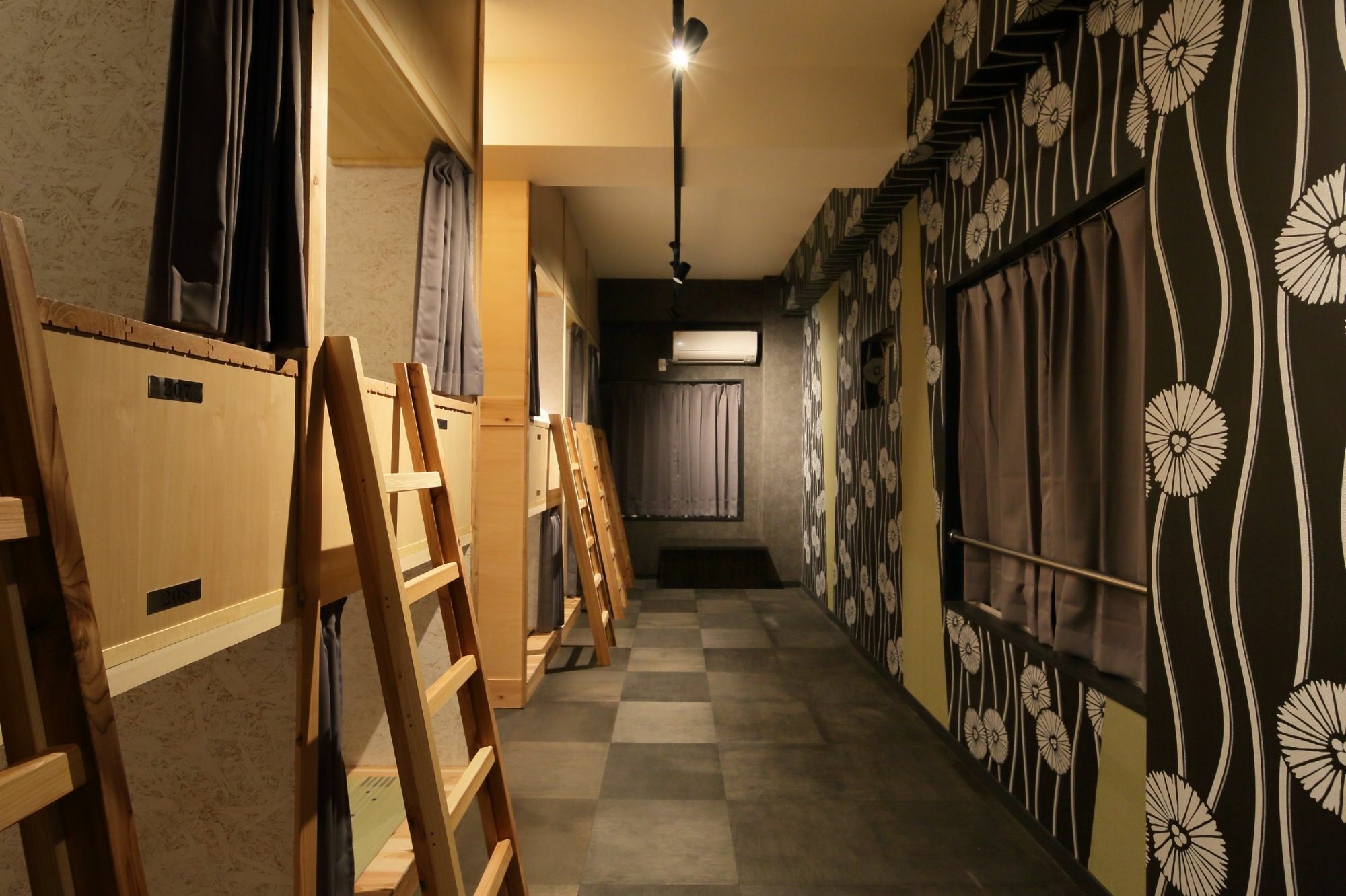 Ikidane House Hostel Tokyo Exterior photo